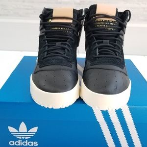 New ADIDAS Rivalry RM Sneakers